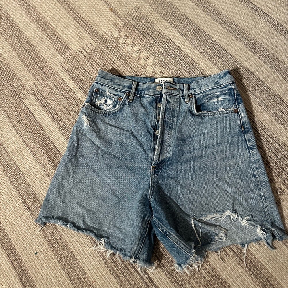 The classic distressed Stella shorts from agolde